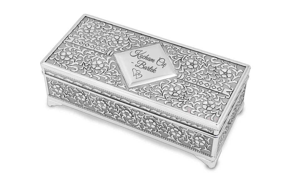Posrebrzana szkatułka na Biżuterię z GRAWEREM JTB100